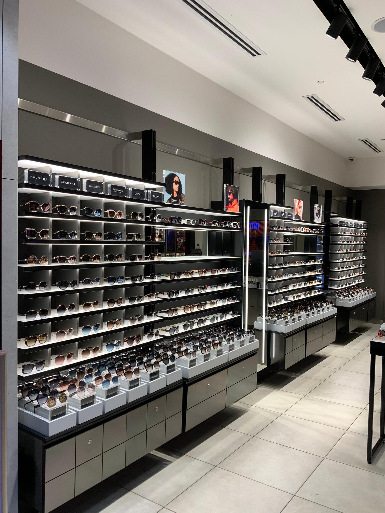 Sunglass hut castle sales towers