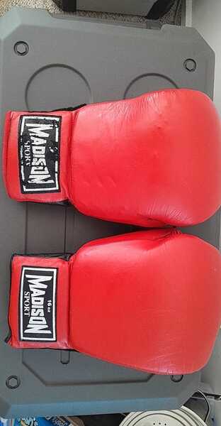 Madison boxing gloves sales