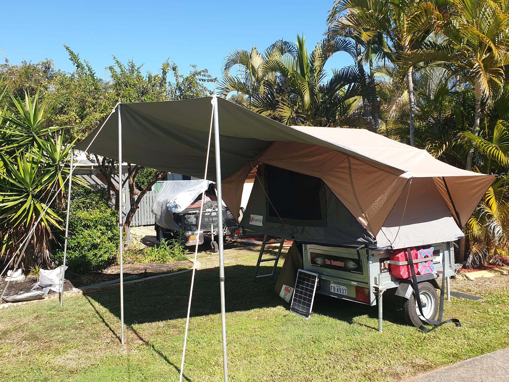 Roadster motorcycle camper deals trailer