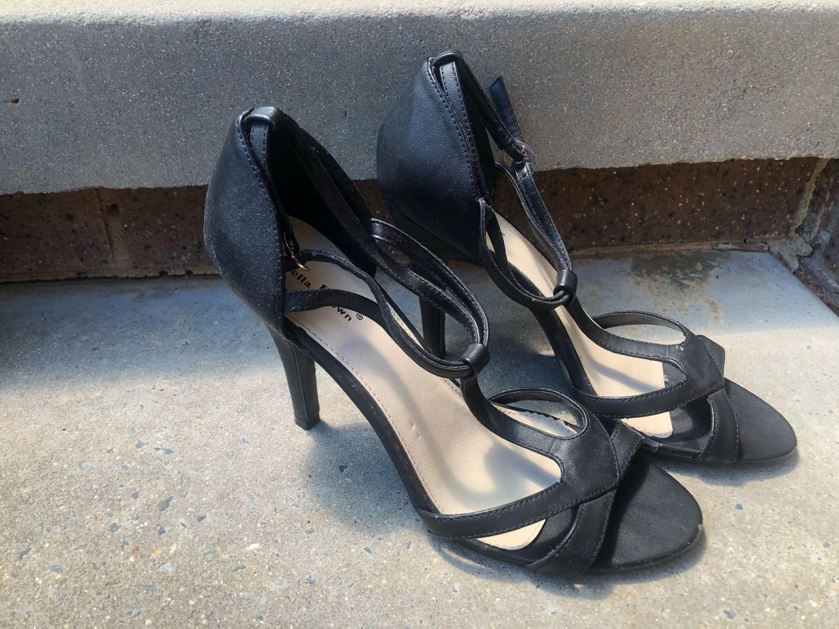 Isabella Brown Heels Size 9 For $20 In 